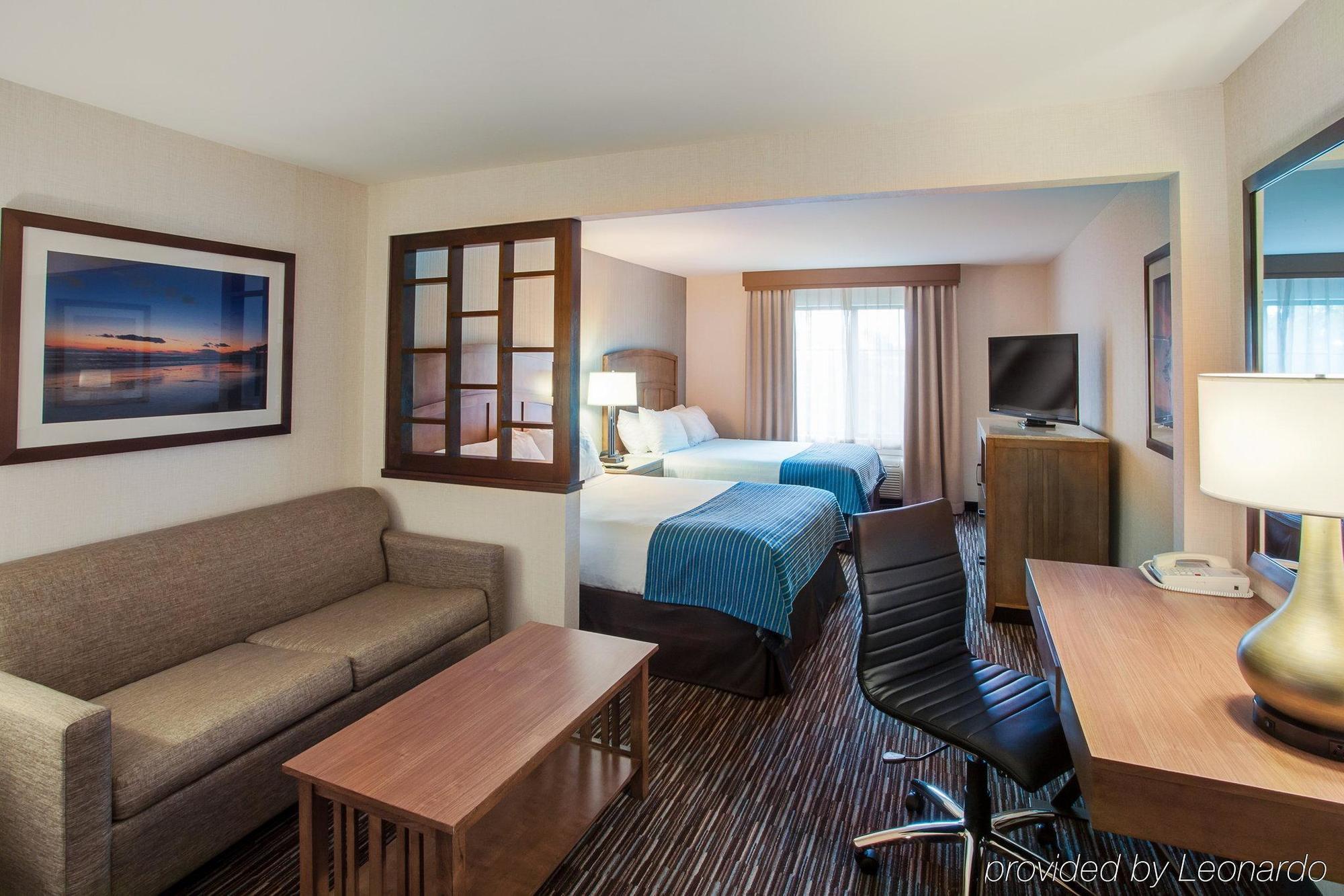 Holiday Inn Express & Suites Carpinteria By Ihg Экстерьер фото